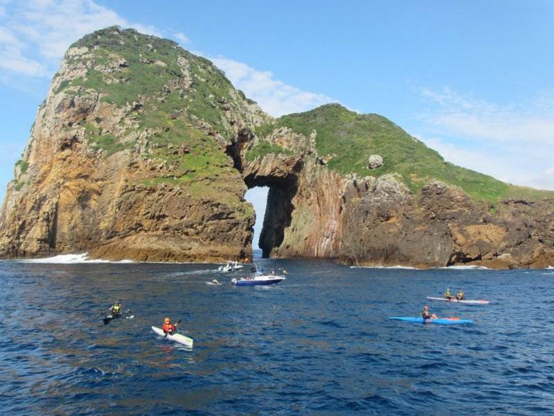 The stunning southern arch at the Poor Knights Island Marine Reserve provided the backdrop to the race finish.